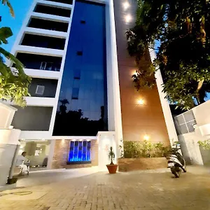 2* Hotel Iswarya Residency